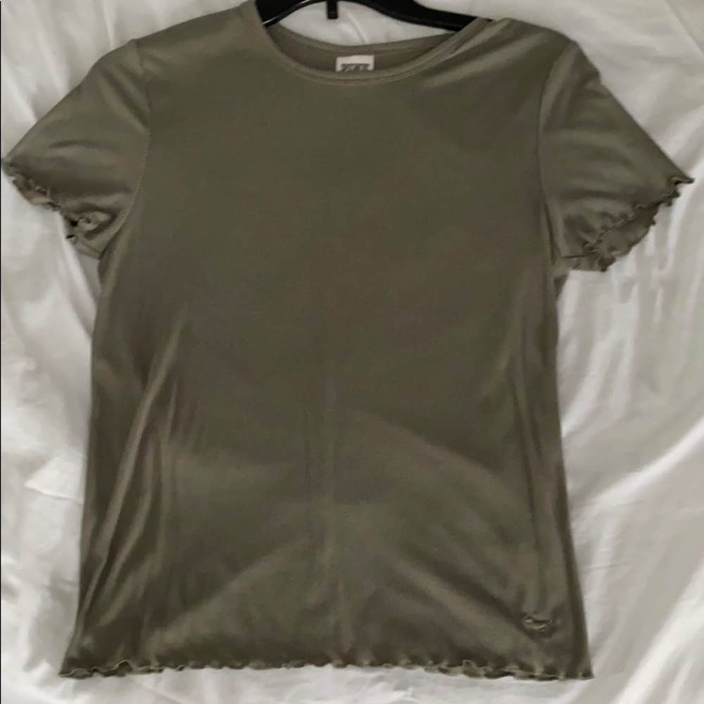 L. PINK TEE